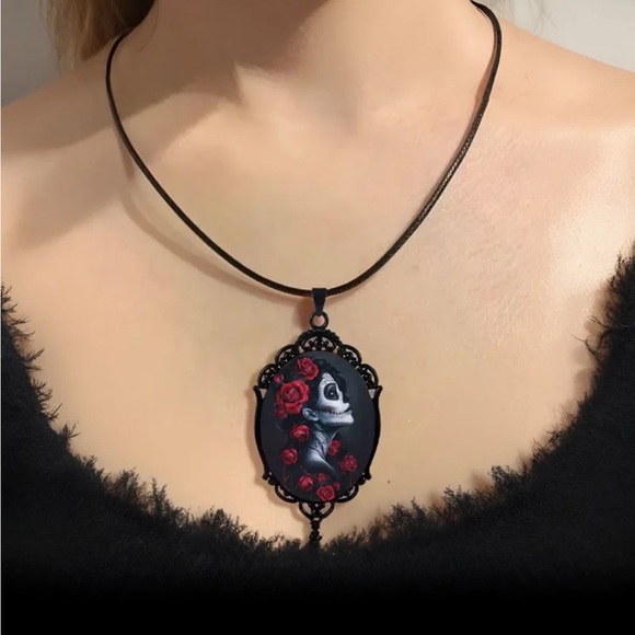 Jewelry - 🅢🅐🅛🅔 🇺🇸 Gothic Pendant Necklace Dia De Los Muertos Skull Cabochon Cameo